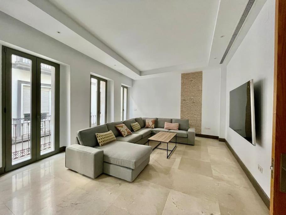 فيلا Fdez Amazing House By Cathedral And Giralda With Private Pool إشبيلية المظهر الخارجي الصورة
